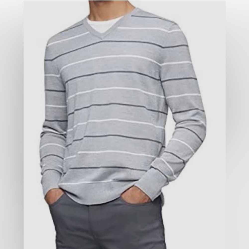 Calvin Klein Men's Gray Striped Wool Sweater. Size XL